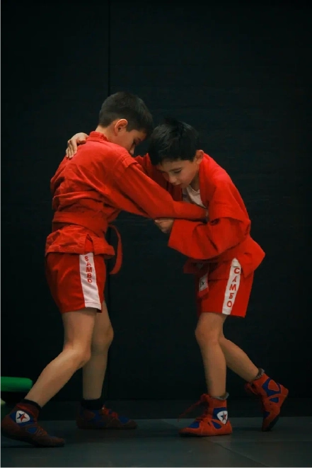 Тренировка для группы 7-11 ЛЕТ в Академии Чемпионов