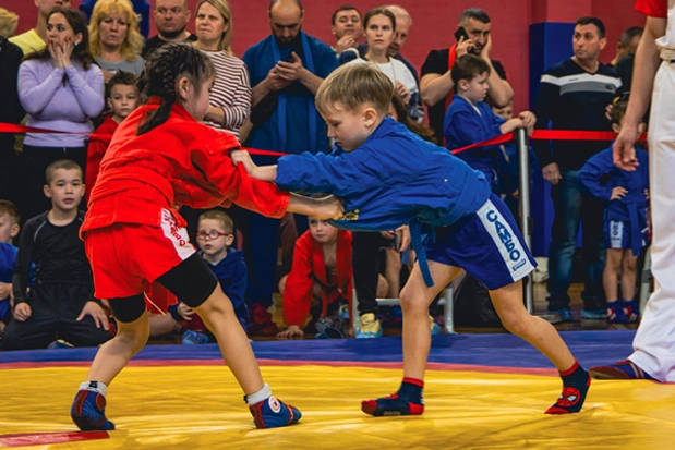 Борьба в спортивном клубе Академия Чемпионов